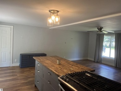 Today's offering is a newly renovated 3-bedroom 1-bath home on a - photo 2