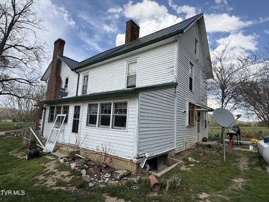 Welcome to the Historic Hilldale Farm, a remarkable Greene - photo 25