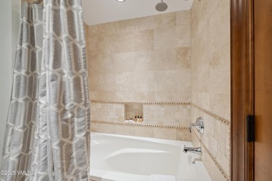 As a resident, you'll take pleasure in the Park Hyatt's luxury - photo 27