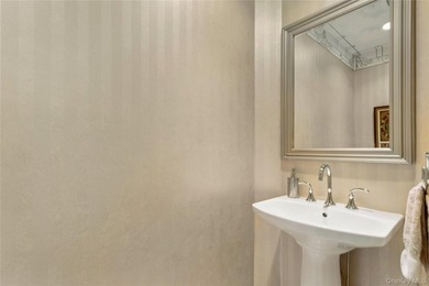Experience penthouse living at its finest in one of Long Beach's - photo 37