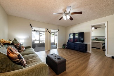 Beautifully maintained 4-bedroom, 2-bath, 2-car garage home - photo 4