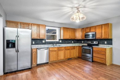 Beautiful 3-bedroom, 2-bath home overlooking Lake Hamilton with - photo 11