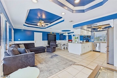 BOATER'S PARADISE WITH DIRECT GULF ACCESS! This beautifully - photo 13