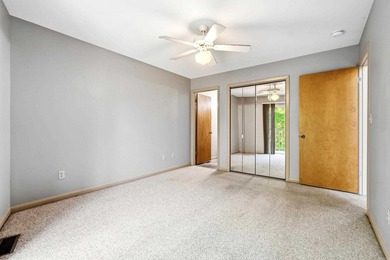 Beautiful 3-bedroom, 2-bath home overlooking Lake Hamilton with - photo 14