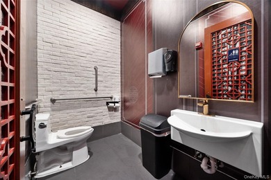 Investment Opportunity Prime Commercial Property for Sale in - photo 15