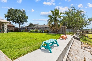 FUN AWAITS ON SUNSET DRIVE!!! WELCOME TO YOUR PEACEFUL - photo 17