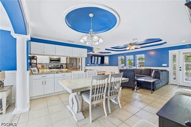 BOATER'S PARADISE WITH DIRECT GULF ACCESS! This beautifully - photo 20