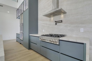 Experience modern luxury at its finest in this custom-built 4 - photo 21