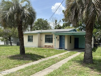 NEW LISTING! Open House this Sunday, May 31st 11am-1pm! Welcome - photo 2