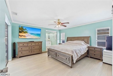 BOATER'S PARADISE WITH DIRECT GULF ACCESS! This beautifully - photo 24