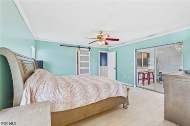 BOATER'S PARADISE WITH DIRECT GULF ACCESS! This beautifully - photo 26