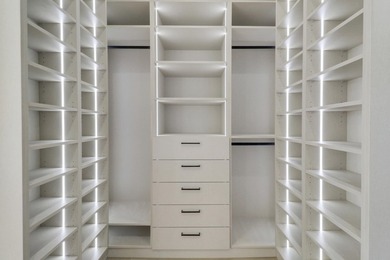 Experience modern luxury at its finest in this custom-built 4 - photo 27