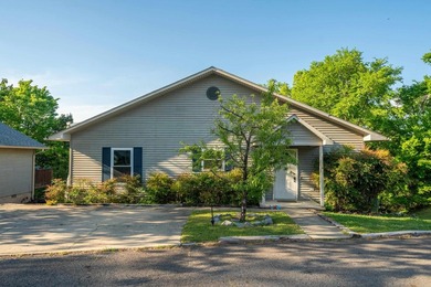 Beautiful 3-bedroom, 2-bath home overlooking Lake Hamilton with - photo 29