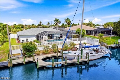 BOATER'S PARADISE WITH DIRECT GULF ACCESS! This beautifully - photo 43