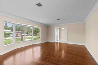 ABSOLUTELY GORGEOUS SINGLE STORY HOME | PRIME EAST BOCA RATON - photo 8