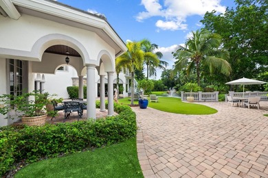 Spectacular, Grande Manor on 3 sprawling acres completely fenced - photo 12