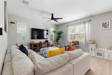 Welcome to your 5 bedroom, 3.5 bath home situated on a premium - photo 13
