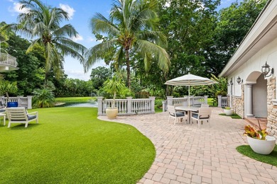 Spectacular, Grande Manor on 3 sprawling acres completely fenced - photo 13