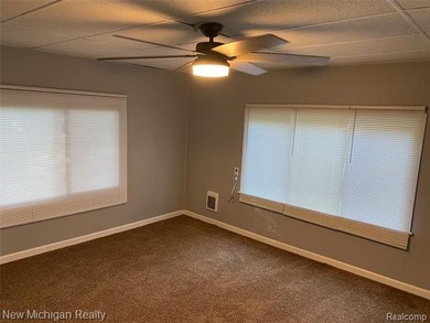 GREAT LOCATION----Well maintained and spacious ranch with - photo 17