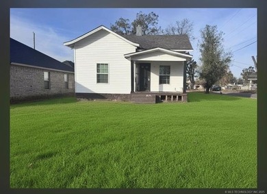 Claremore Lake Home For Sale in Claremore Oklahoma