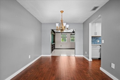 Rare opportunity in the desirable Palm Beach National Golf & - photo 5