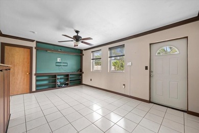 Rare opportunity in the desirable Palm Beach National Golf & - photo 7