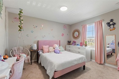 Welcome to your 5 bedroom, 3.5 bath home situated on a premium - photo 28