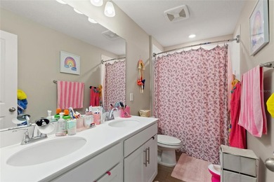 Welcome to your 5 bedroom, 3.5 bath home situated on a premium - photo 30