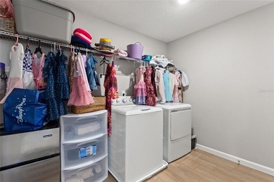 Welcome to your 5 bedroom, 3.5 bath home situated on a premium - photo 36