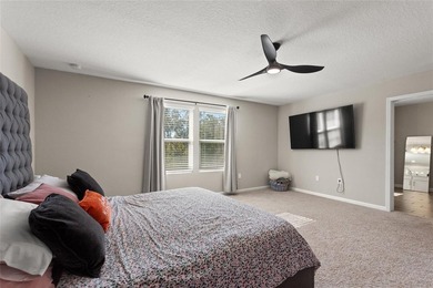 Welcome to your 5 bedroom, 3.5 bath home situated on a premium - photo 38