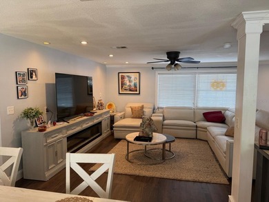 PRICE: Construction comparables indicate a price of $580,000 - photo 3