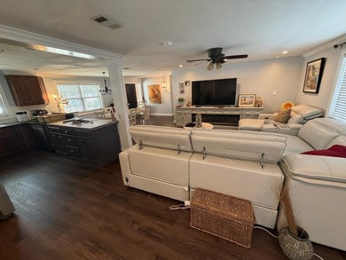 PRICE: Construction comparables indicate a price of $580,000 - photo 5