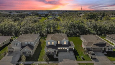 Welcome to your 5 bedroom, 3.5 bath home situated on a premium - photo 46