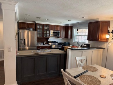 PRICE: Construction comparables indicate a price of $580,000 - photo 7