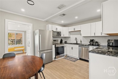 This 1941 Ardmore bungalow got a complete top-to-bottom - photo 5