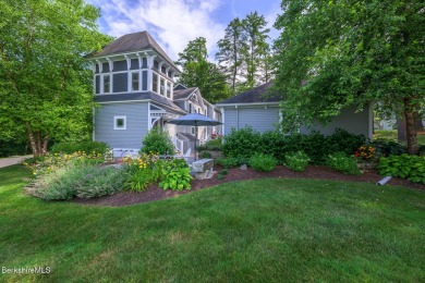 Lake Condo For Sale in Lee, Massachusetts