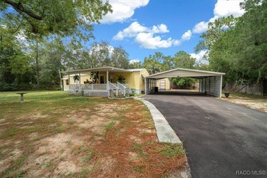 Welcome to this charming 2-bedroom, 1.5-bath single wide - photo 4