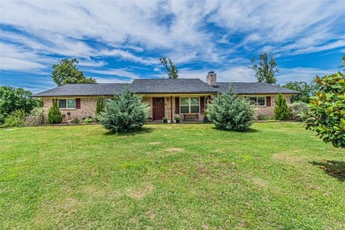 Lake Fork Home For Sale in Emory Texas