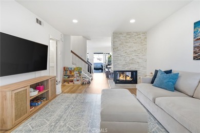 Beautifully remodeled with custom designer finishes, move-in - photo 3