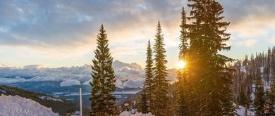 Located directly on the slopes of Schweitzer, this custom - photo 13