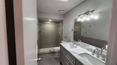Short Sale. Spacious 3BD/3BA pool home in Errol Estate's - photo 14