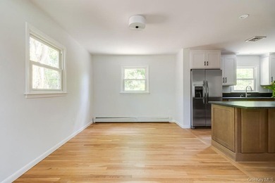 ~Move in ready with all new handsome upgrades~ Welcome to 10 - photo 16