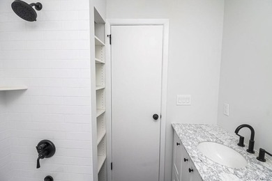 ~Move in ready with all new handsome upgrades~ Welcome to 10 - photo 33