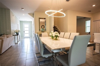 Beautifully furnished home is located on a Coner lot & - photo 8