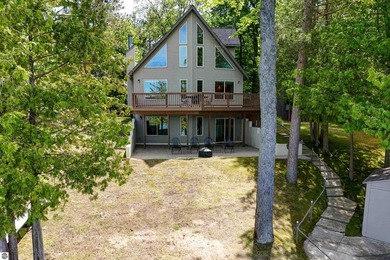 Captivating Blue Lake Retreat! Experience the pinnacle of - photo 1