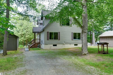 Captivating Blue Lake Retreat! Experience the pinnacle of - photo 10
