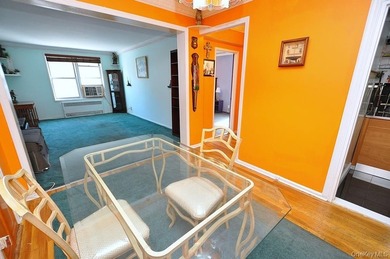 Bright and airy top-floor one-bedroom in the highly sought-after - photo 16