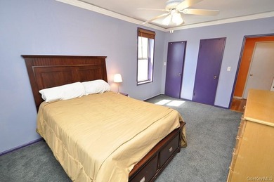 Bright and airy top-floor one-bedroom in the highly sought-after - photo 18
