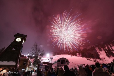 Perched on the slopes of Schweitzer Mountain, this - photo 27