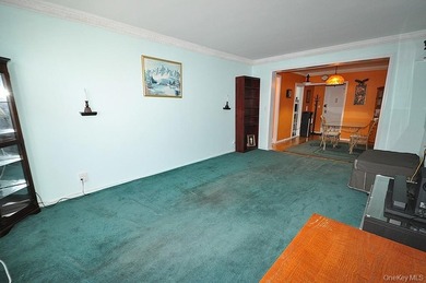 Bright and airy top-floor one-bedroom in the highly sought-after - photo 33